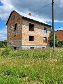 Продаж цегляного будинку в с. Станиля