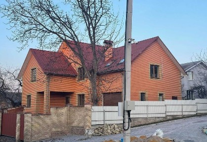 (5) Продаж будинку на Старому місті 4624