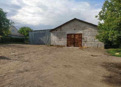 Продаж окремого комерційного приміщення 675 м. кв.