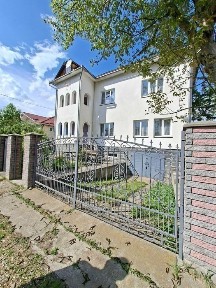 Оренда просторого будинку в с. Клузів.
