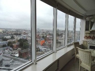 Продам 2-х ком. Центр ( Мост-Сити)