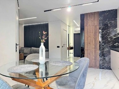 ЦЕНТР! Дизайнерська 1-кімнатна з меблями та технікою- заїжджай і живи!