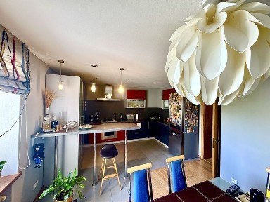 Продам роскошну.е. роквартиру