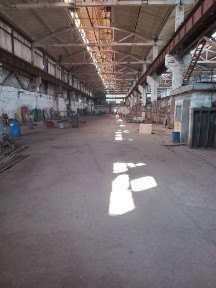 Оренда цехів з кранами та майданчиків на вулиці