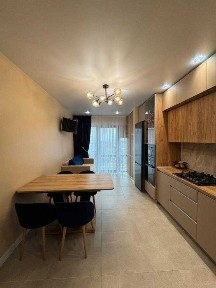 Продаю 2 кім. квартиру на березі Міського ОЗЕРА, ЖК 