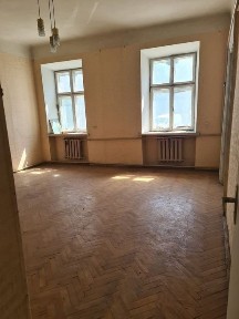 Продаж 3 кім. кв-ра, вул. Личаківська початок, три вікна фасад