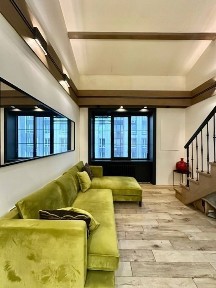 Продаж 1к квартири 55 кв. м на вул. Миколи Сингаївського 6А