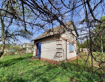Дача на Олдиші поряд з річкою