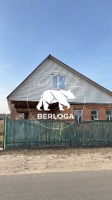 Продаж будинку в центрі села