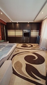 Продам 1 кім. чешку з меблями та технікою в центрі міста