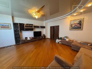 Киев, Соломенская ул., 15А