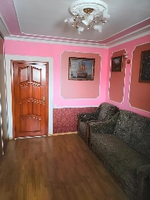 Продам 3-кімнатну квартиру з ремонтом Метро Позняки Срочно! Дешего!