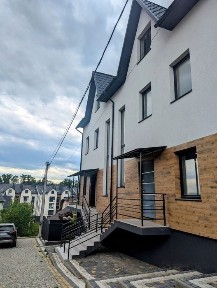 Продається будинок (дуплекс)