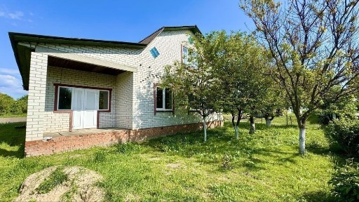 Продам будинок 115м2 в центрі смт Березна, 15 соток землі!