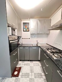 Продам 3-кімнатну квартиру з ремонтом!