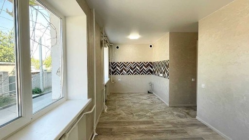 Продажа квартиры студии на ЮТЗ. Еще пахнет ремонтом!