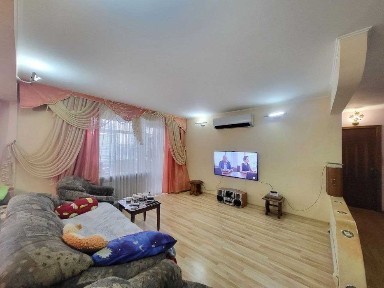 Продам 3 кімнатну квартиру в районі 19 школи.