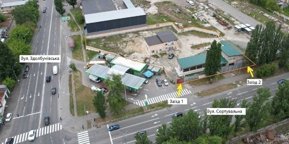 Фасадна комерційна будівля, до 389 м² + ділянка, вул. Здолбунівська 3