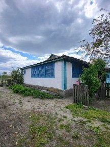Продам будинок в селі Надинівка.