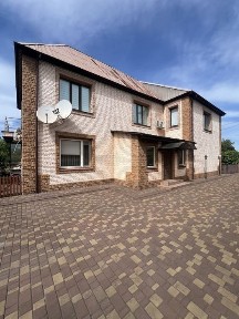 Продам будинок 95 квартал ( Центр міста ).