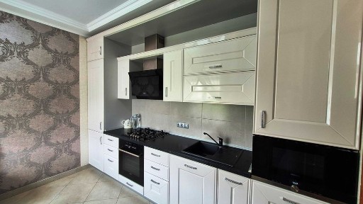 3кімн квартира з А/О і євроремонтом в серці Сум, вул. Соборна