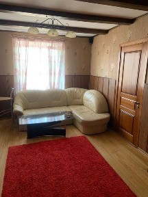 Продается 3 комнатная квартира в центре города.