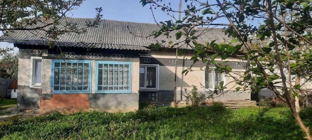 Продаж цегляного будинку з ділянкою 19 сотих!