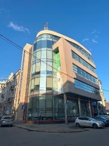 Сдам помещение под магазин фасад площадь конституции