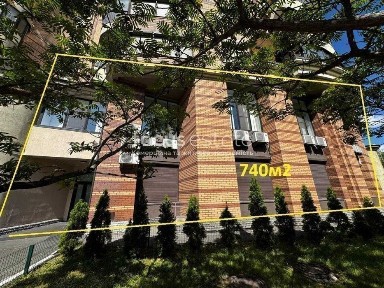 740 м² у самому серці Печерська. Без комісії.