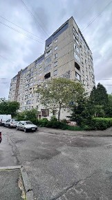 Продаж. Простора 4-кімнатна квартира на Сихові - вул. Чукаріна