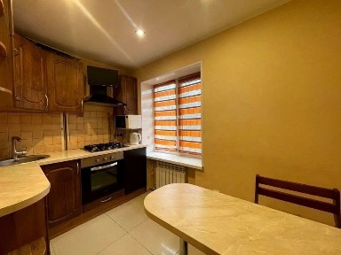 Оренда 2-кімнатної квартири 47 м², Будівельників вул.