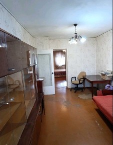 № 13641 - 2 к. квартира, Центр, Київська, 5/5 пов., цегла