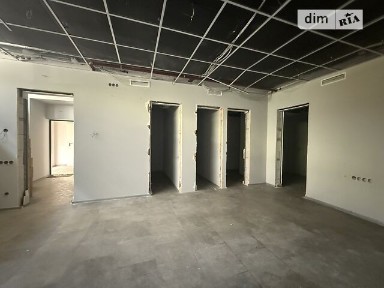 Продаж комерційного приміщення на вул. Саперне Поле 5, площа 79 кв. м