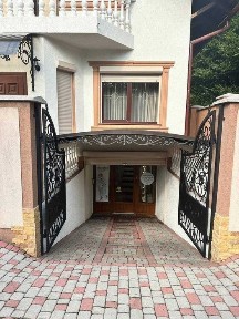 Продається будинок в самому цетрі Мукачево