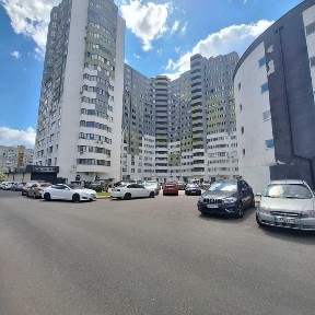 Продається простора 3 кім. кв. вул. Грушевського 110, з дизайн-проєктом