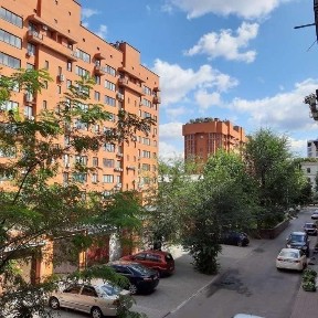 У продажу квартира 75м2 в центрі міста