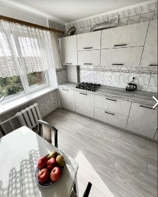 Рівне, Карнаухова 41