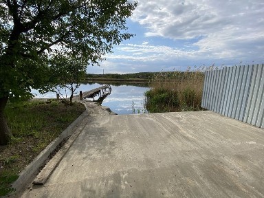 Дом дача со своим берегом, пляжем, мостиком Антоновский ставок