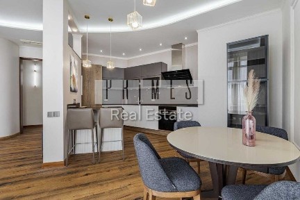 Бульвар фонтанів ексклюзивна квартира 3 кімнати 10 поверх