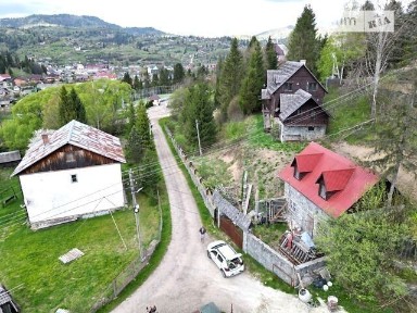 Продаж 2 поверхового будинку з опаленням і ділянкою на 5 соток, 74.8 кв. м, 3 кімнати, на вул. Миколи Устияновича 26Б