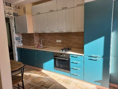 Продам затишну 1-кімнатну квартиру в елітному будинку на Марсельській!