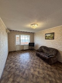 Продается 2 комнатная. Автономное отопление. Славянск.