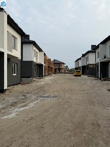 ПРОДАЖ останнього котеджу від забудовника в с. <a href='/newbuilding/6086/view/zk-zubra'>Зубра</a> (1км від Сихова)