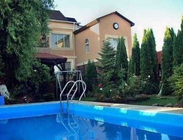 Киев, Леся Курбаса просп., 2/13