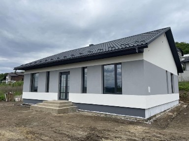 Продаж будинку гарного планування