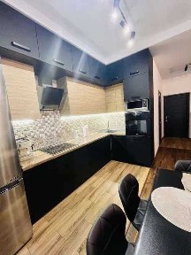 Посуточно 2к квартира площадь Поэзии