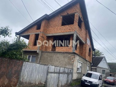 Закарпатська область, Хуст