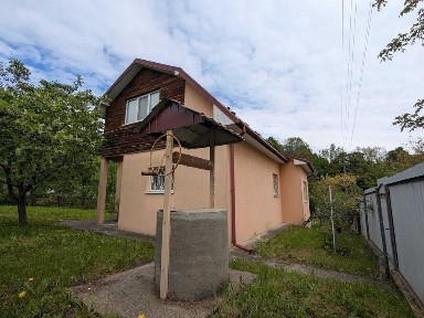 Жилий будинок в районі автобазару