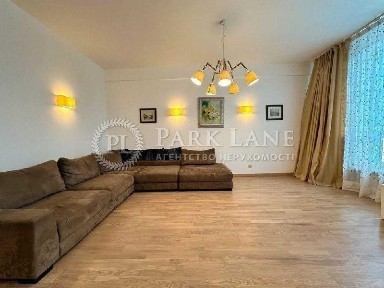 Продаж 2к квартири 86 кв. м на вул. Генерала Шаповала 2