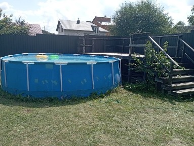 Здається будинок